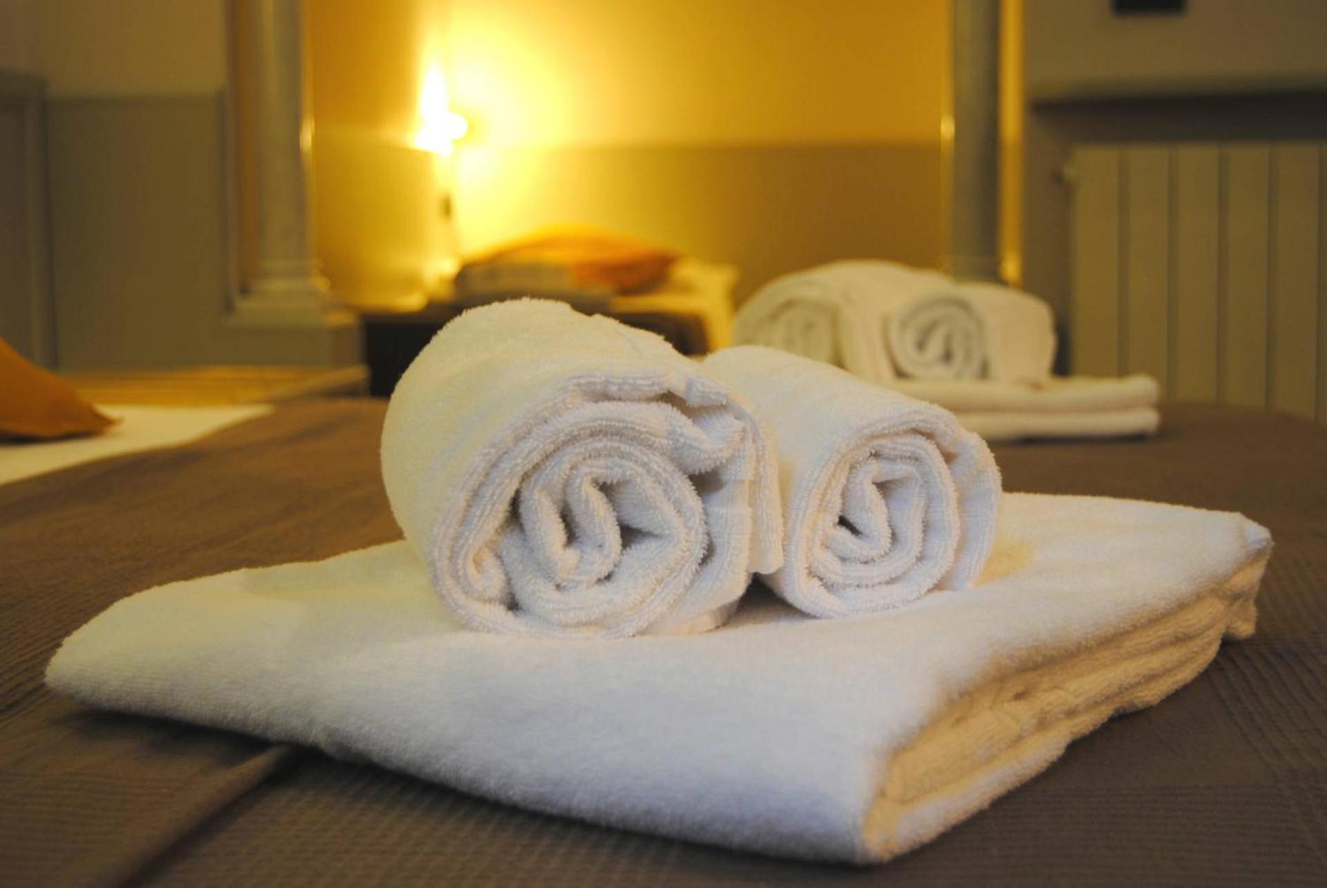 Hotel White Rose Igi Airport Ню Делхи Екстериор снимка